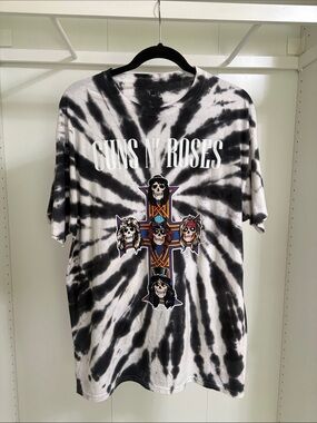 Guns N' Roses Tie-Dye Graphic Tee - Black & White NWOT